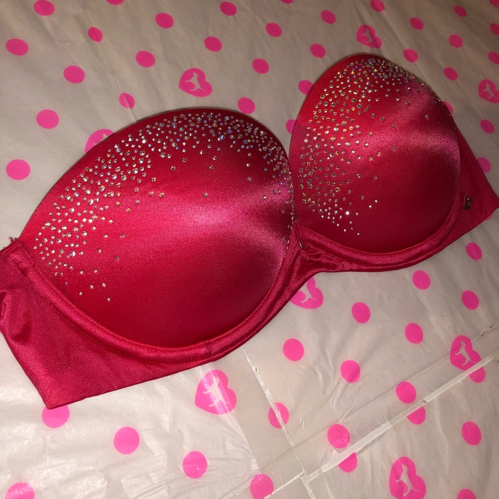 Victoria’s Secret Very Sexy Push-up Bra 34C